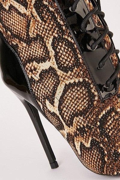 Ladies High Heeled Boots