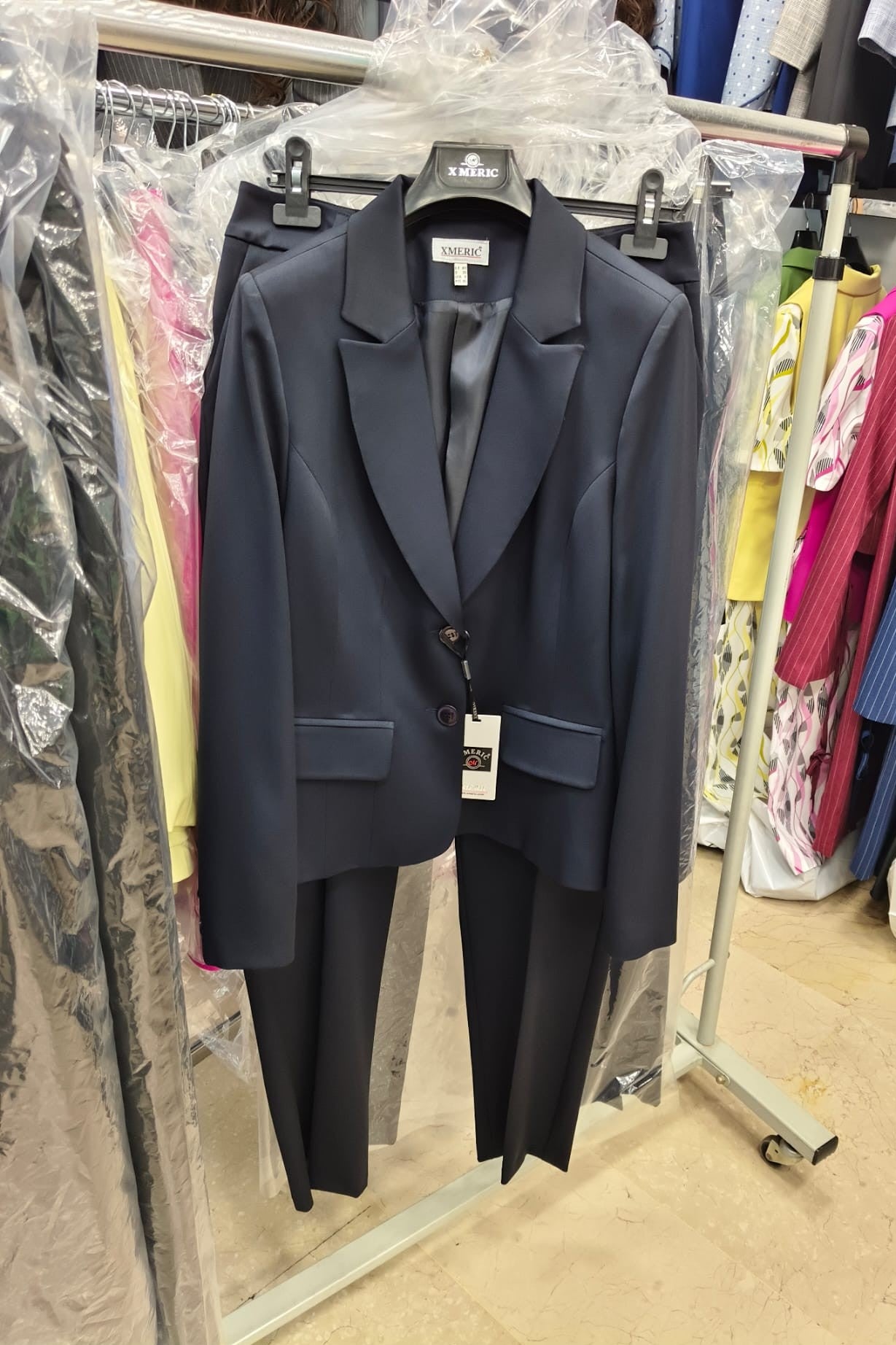 Straight Leg - 2 Piece Ladies Smart Suit - (Navy Blue)