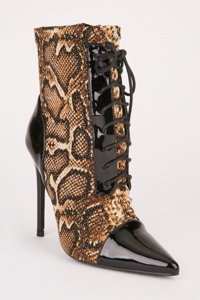Ladies High Heeled Boots
